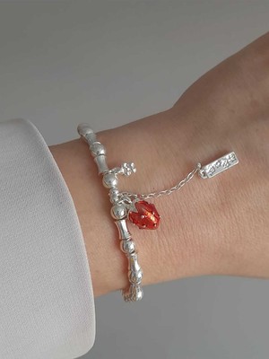 Normadia Charm Detaylı Şık Çilek Bileklik, Günlük Kullanım Için Ideal