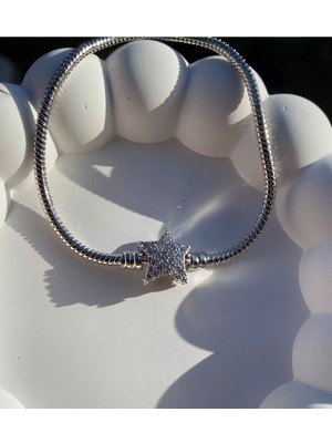 Normadia Parlak Zirkon Taşlı Yıldız Tasarımlı Şık Çelik Bileklik