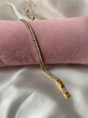 Normadia Şık Çelik Bileklik, Modern ve Dayanıklı Tasarım, Hediye Seçeneği