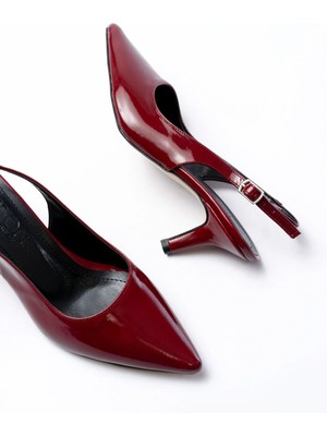Pazarcan ST-1152 Bordo Rugan Günlük 7 cm Topuklu Kadın Ayakkabı