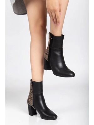 Pazarcan 292 Siyah Yılan Desen Detaylı Fermuarlı Yüksek Topuklu Günlük Kadın Bot