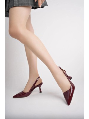 Pazarcan ST-002 Bordo Rugan Günlük 7 cm Topuklu Bayan Ayakkabı
