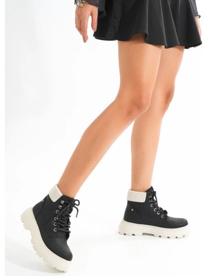 Pazarcan LMÇ-2045 Siyah-Bej Taban Bağcıklı Kalın Taban Kadın Günlük Bot