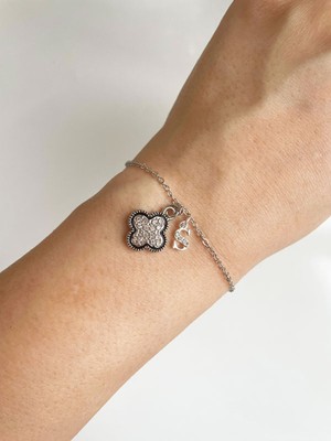 Normadia Şık ve Dayanıklı Çelik Louis Bileklik, Modern Tarzınıza Uygun