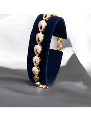 Normadia Şık Damla Zirkon Taşlı 18 Ayar Altın Kaplama Bileklik