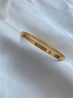 Normadia Şık Ince Düz Çelik Kelepçe, Dayanıklı ve Zarif Tasarım