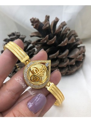 Normadia Şık 22 Ayar Altın Kaplama Tuğralı Bileklik, Zarif ve Modern Tasarım