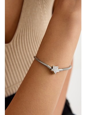 Normadia Parlak Taşlı Çelik Bileklik, Şık ve Modern Takı Tasarımı