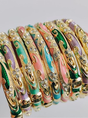 Normadia Şık Taşlı Mineli Kelepçe, Rastgele Gönderim, Benzersiz Takı Seçeneği