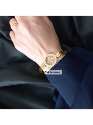 Normadia Gold Renk Zirkon Taşlı Çerçeveli Arpa Detaylı Çelik Bileklik