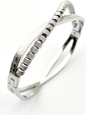 Normadia Şık ve Dayanıklı Kadın Çelik Kelepçe Bileklik, Sonsuzluk Detaylarıyla Tarzınıza Zarafet Katın