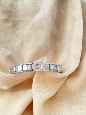 Normadia Z Harfli Kalp ve Yıldızlı Charm Bileklik, Stilinizi Tamamlar