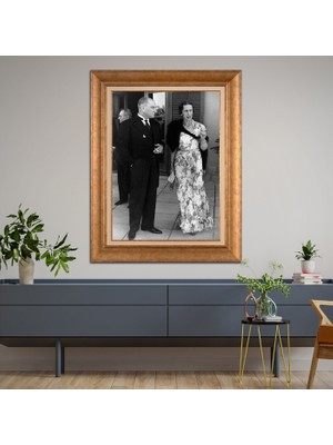 Giyense Özel Seri Altın Paspartulu Çerçeveli Atatürk Tablo N5371