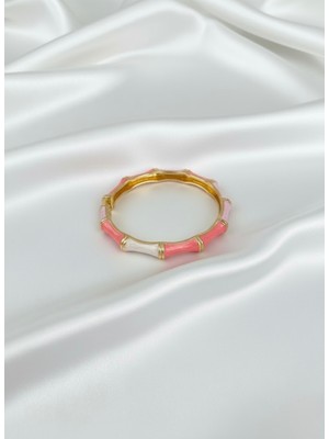 Normadia Şık ve Renkli Pembe Kelepçeli Bileklik, Özgün Tasarım ve Rahat Kullanım