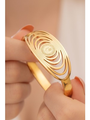 Normadia Şık Kadın Bileklik, 22 Ayar Altın Kaplama, Çelik Kelepçe Tasarımı