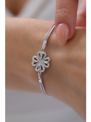 Normadia Şık 925 Ayar Gümüş Aşk Bilekliği, Zarif ve Kaliteli Tasarım