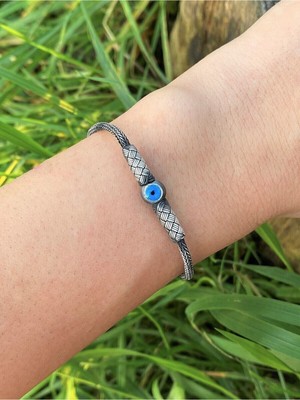 Normadia El Işlemli Nazar Boncuklu Gümüş Kazaziye Bileklik, Şıklık ve Zarafet