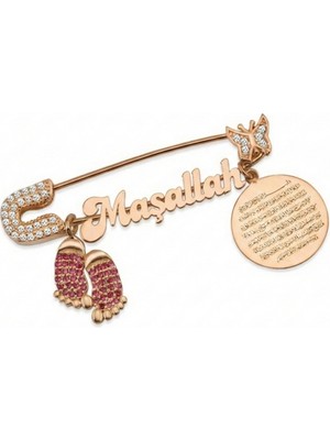 Parmas Design Bebek Yaka Iğnesi Maşallah ve Nazar Ayeti Yazılı 925 Ayar Gümüş Antialerjik Kırmızı Taşlı