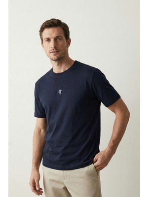 Elemge %100 Pamuk Compact Penye Süprem Yunus Nakışlı Trend Fit Erkek Tok Kumaş T-Shirt Rahat Kesim Lacivert
