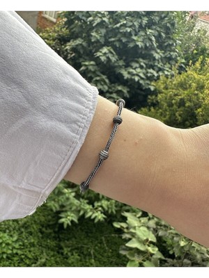 Normadia El Işçiliği Gümüş Bileklik, Şık ve Zarif Tasarım