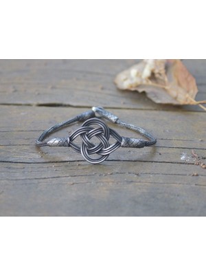 Normadia El Işçiliği Oksitli Gümüş Kazaziye Bileklik, Zarif ve Şık Takı