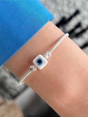 Normadia Gümüş Kazaziye Nazar Boncuklu ve Dorika Detaylı Bileklik
