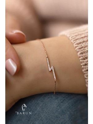 Normadia Şimşek Desenli Yuvarlak Zirkon Taşlı 925 Ayar Zincir Bileklik