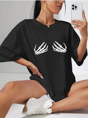 Tarz Yeri Baskılı Kadın T-Shirt - Siyah