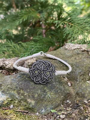 Normadia Şık Siyah Beyaz Gümüş Bileklik, Zarif Takı, Stilinizle Uyumu