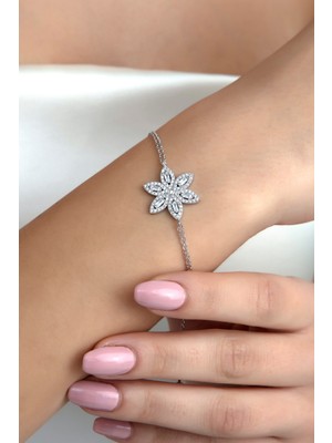 Normadia El Sanatları Ahşap Kutuda Lotus Çiçeği Gümüş Bileklik 925 Rodyum Kaplama