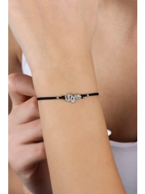 Normadia Şans ve Şıklık Sunan Minimal Gümüş Yılan Figürlü Bileklik