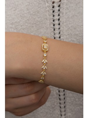 Normadia Zirkon Taşlı 925 Ayar Gümüş Baget Bileklik Şıklığı