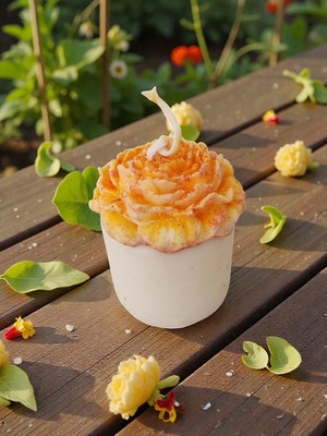 Home 'bloom Candles' Serisi 4- Dekoratif Turuncu Şakayık Çiçekli Blok Mum