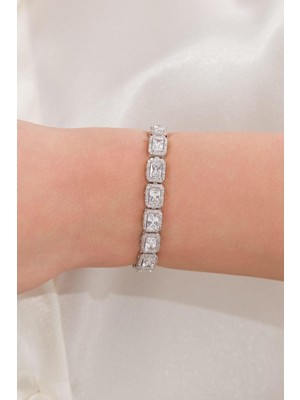 Normadia Gümüş Dikdörtgen Baget Zirkon Taşlı Rodyumlu Bileklik