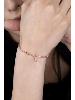 Normadia Rose Altın Kaplamalı Kelebek Sallantılı Gümüş Bileklik, Zarif ve Şık Takı