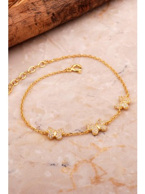 Normadia Şık Altın Yaldızlı Taşlı Gümüş Bileklik, Zarif Tasarım ve Parlak Görünüm