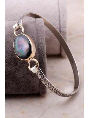 Normadia El Işlemeli Gümüş Tasarım Bilezik, Zarif ve Şık Takı Seçeneği