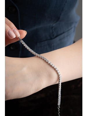 Normadia 925 Ayar Gümüş Yuvarlak Taşlı Suyolu Bileklik, Zarif ve Şık Takı