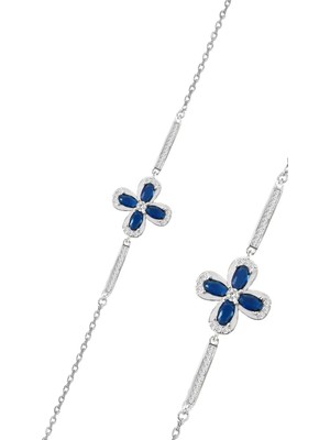 Normadia Gümüş Rodyumlu Safir ve Zirkon Taşlı Şans Yonca Bileklik, Şıklık ve Enerjiyi Bir Arada