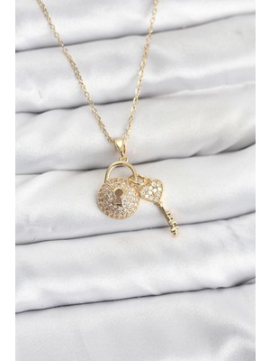 Toptan Bulurum 316L Çelik Zincir Gold Renk Kilit Anahtar Model Zirkon Taşlı Kadın Ke