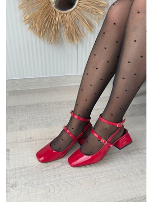 Getittir Karmi Kırmızı Rugan Topuklu Kemerli Ayakkabı - Lisinya