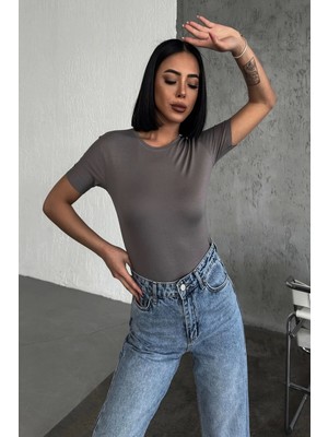 Getittir Rahat ve Şık Kısa Kollu Bisiklet Yaka Likralı Viskon Penye Body Füme ( Lisinya )