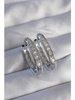 Getittir Pirinç Gümüş Renk Zirkon Taşlı Oval Model Küpe - Lisinya