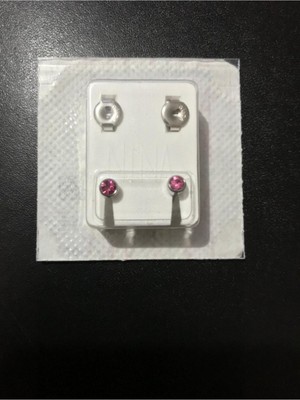 Normadia Steril Kulak Delme Küpesi, Tatlı Pembe, Güvenli ve Şık Tasarım