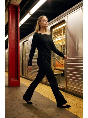 DeFacto Flare Fit Pantolon G8085AX26SP