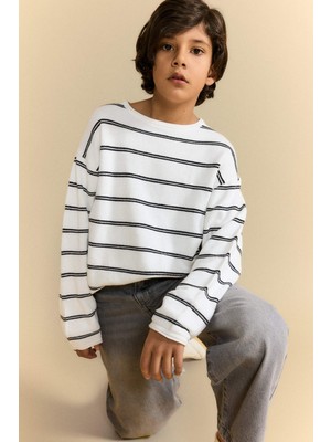 DeFacto Çizgili Triko Kazak Erkek Çocuk G0901A826SP