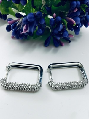 Normadia Parlak Zirkon Taşlı Gümüş Kaplama Şık Kadın Küpe