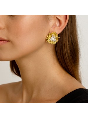 Normadia Parlak Zirkon Taşlı Vintage Stil Küpe, Şık Takı Tasarımı