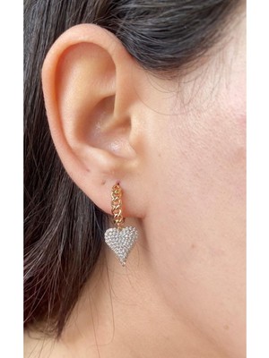 Normadia Kalp Desenli Taşlı Çelik Küpe, Şık ve Zarif Takı Seçeneği