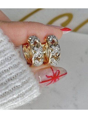 Normadia Zirkon Taşlı x Model Küpe, Şık ve Parlak Takı Tasarımı